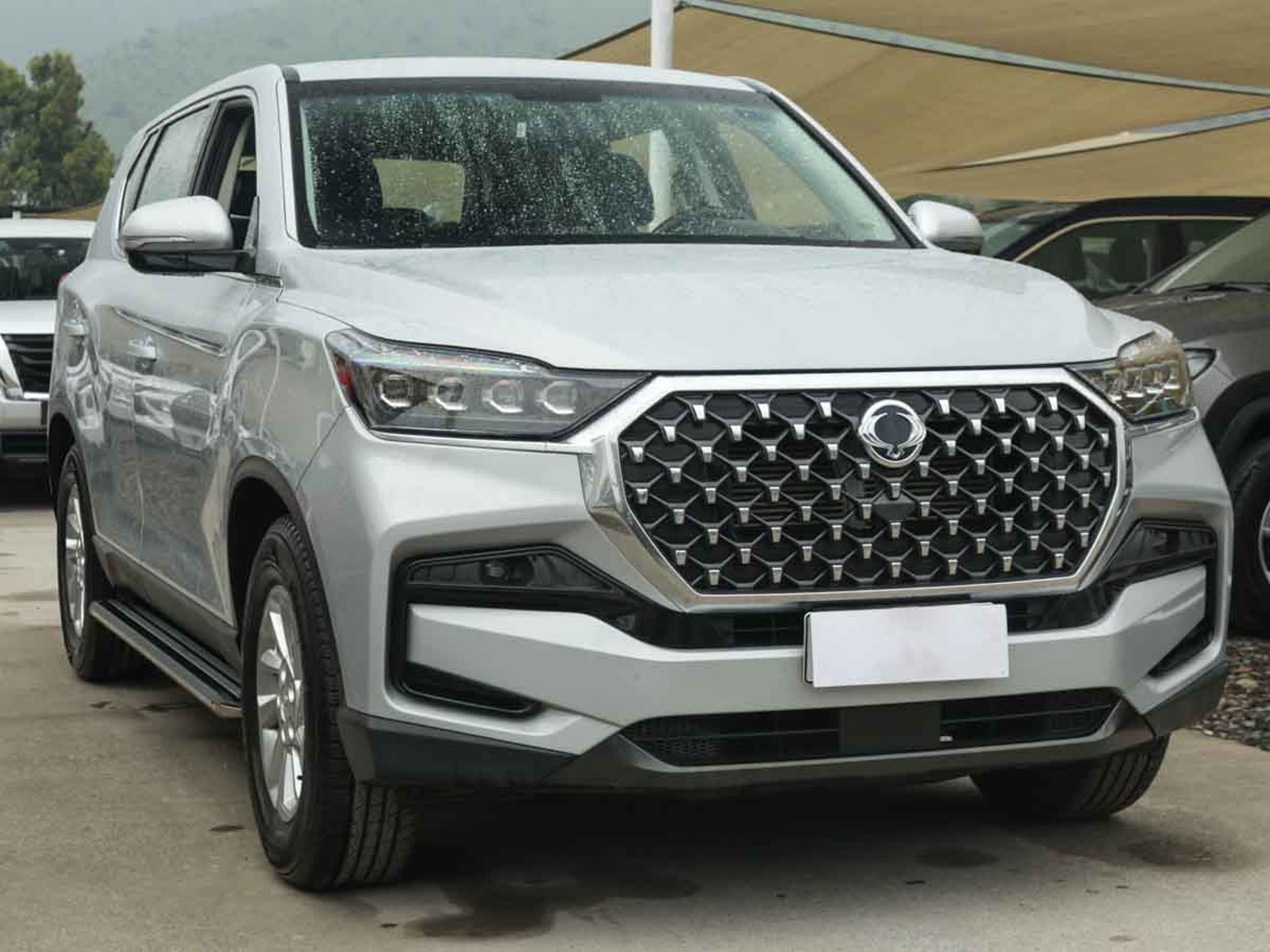 SsangYong REXTON 4X4 AT 2023 - Foto 2 de 8