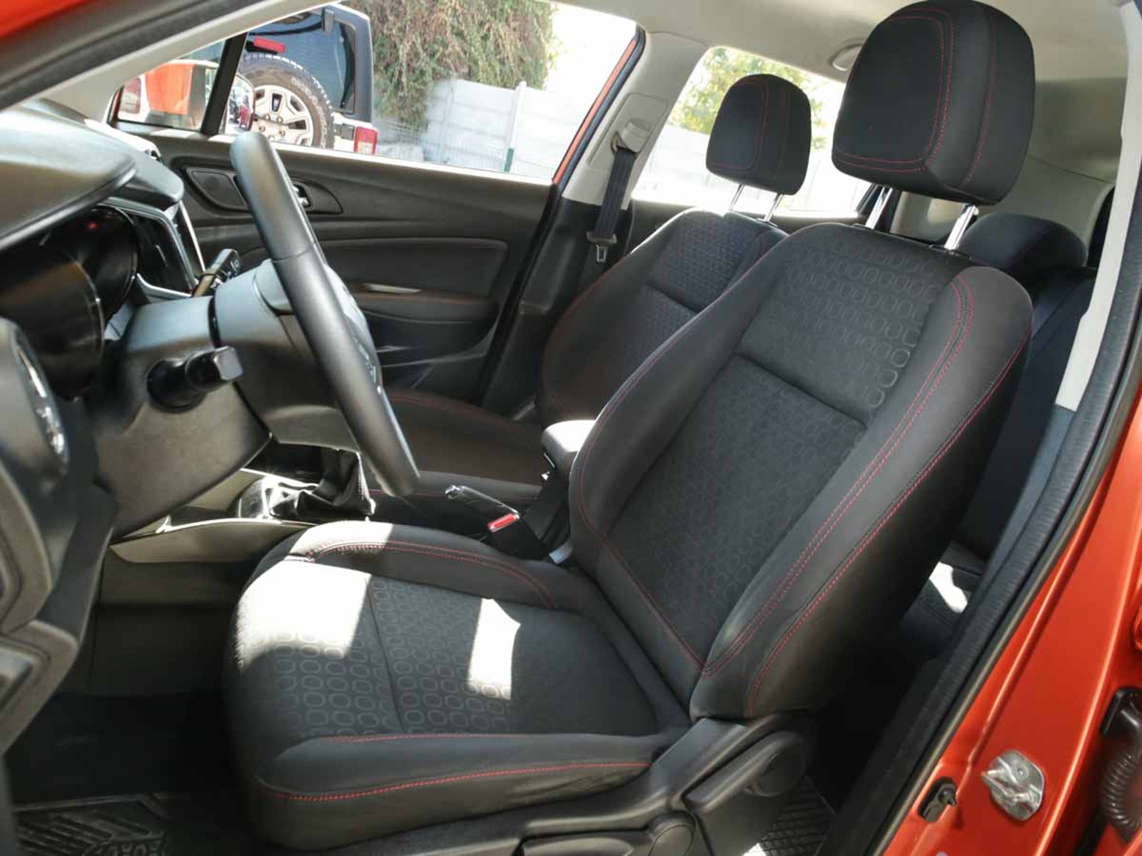 CHANGAN CS15 HB 1.5 2022 - Imagen 10 de 13