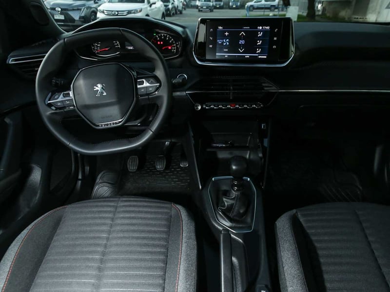 Peugeot 2008 PURETECH 130 4X2 1.2 2025 - Imagen 12 de 13