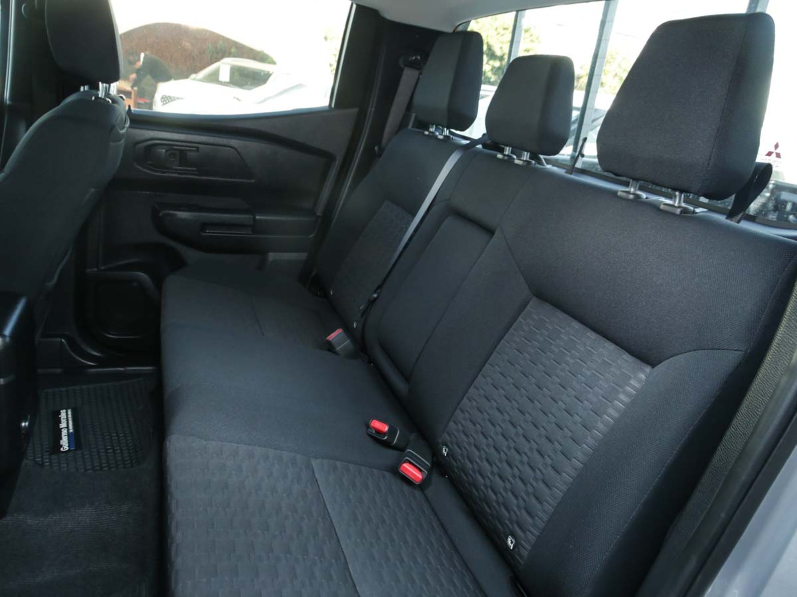 MITSUBISHI NEW L200 WORK XR E6 2025 - Imagen 8 de 8