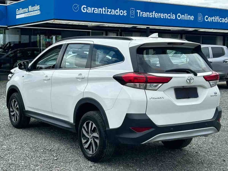 Toyota RUSH XLI 1.5 2023 - Imagen 11 de 16