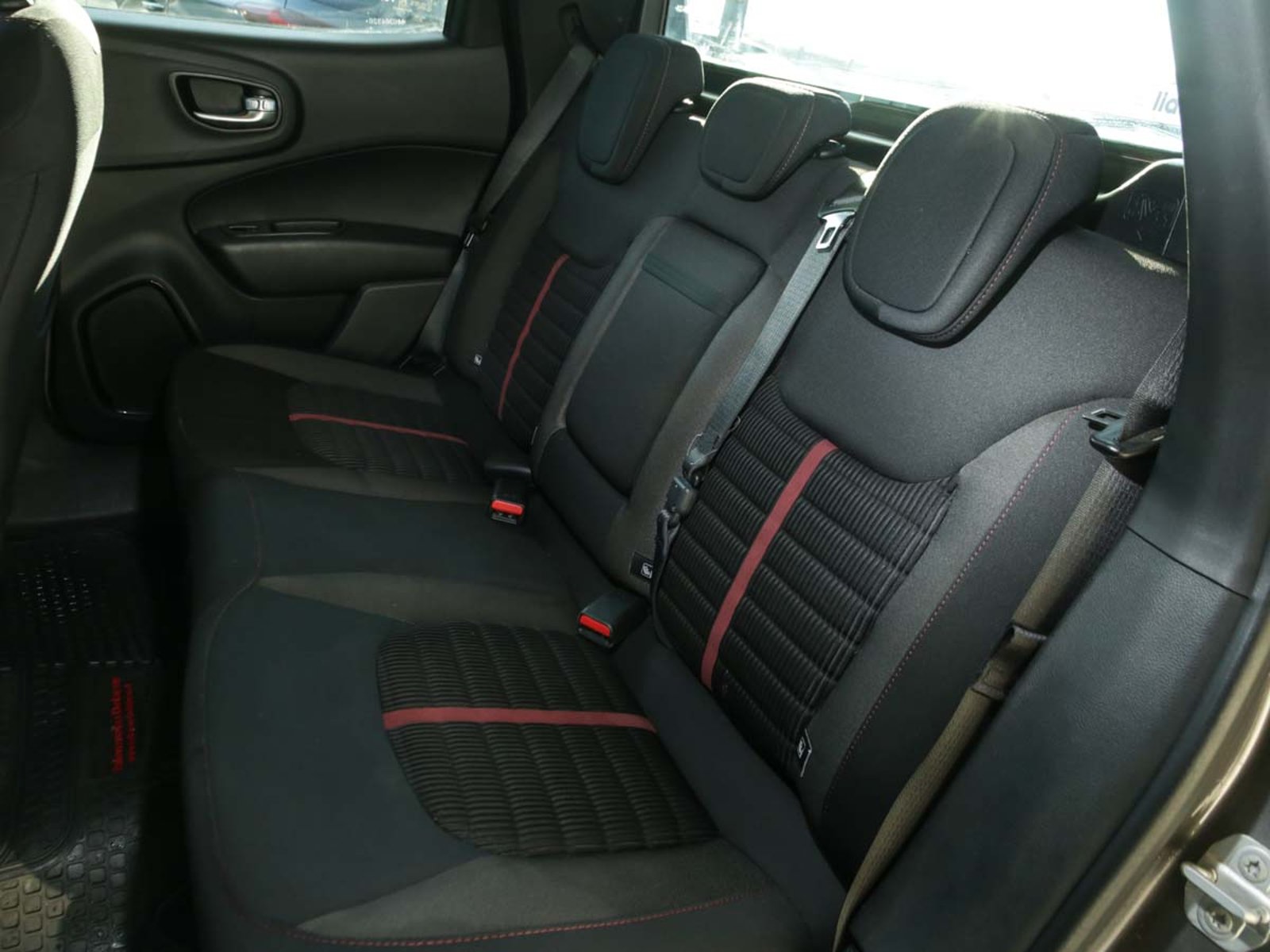 RAM 1000 BIG HORN 1.8 AUT 2021 - Imagen 8 de 8