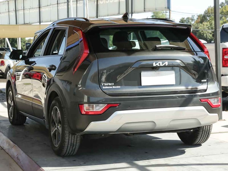 Kia NIRO 1.6 AT 2023 - Imagen 3 de 8