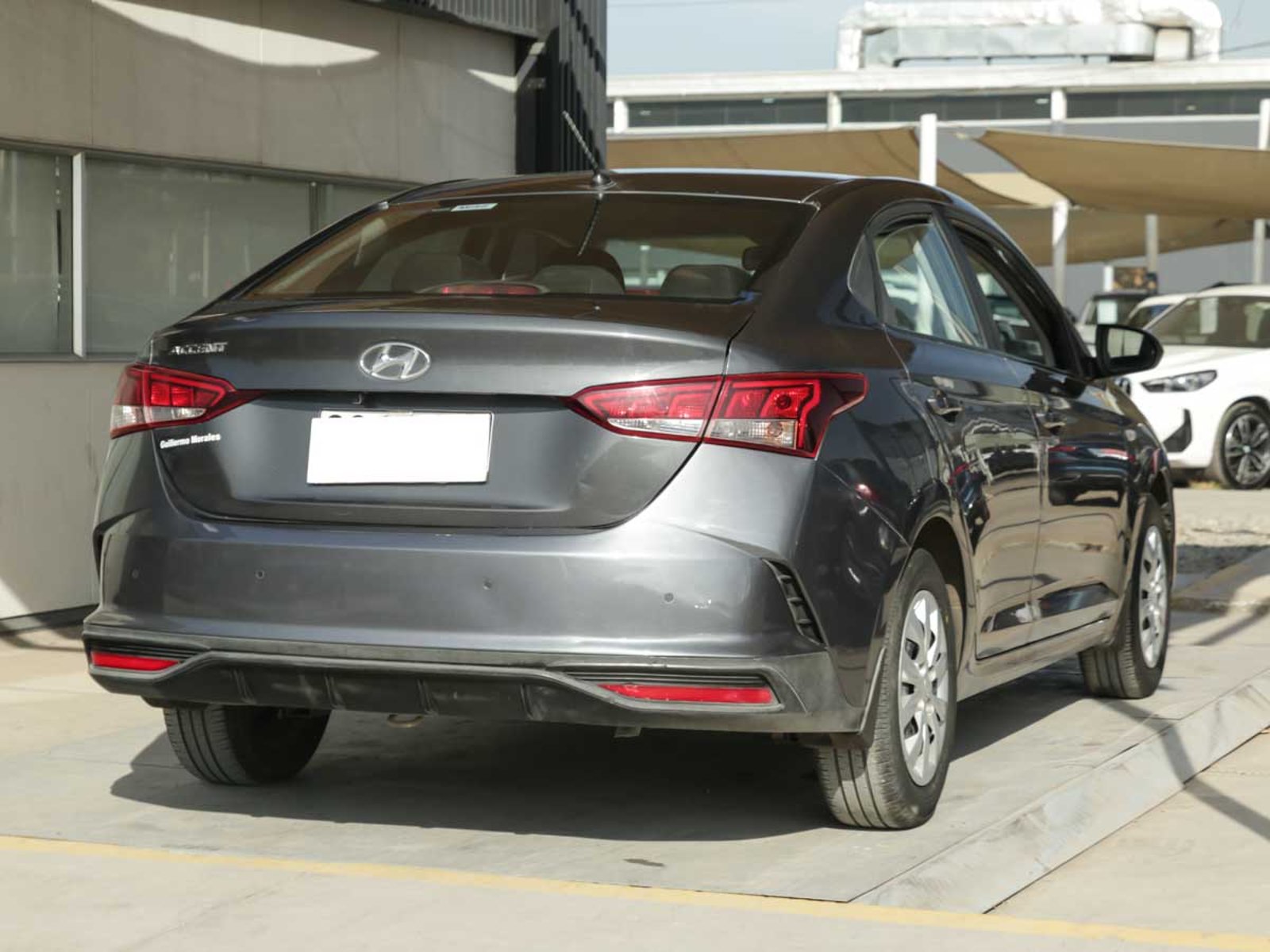 Hyundai ACCENT HCI 1.4 MT PLUS 2023 - Imagen 4 de 8