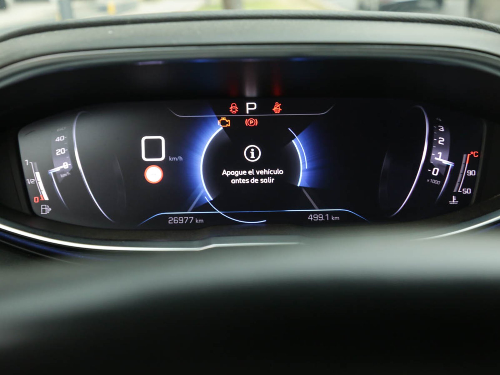 PEUGEOT 5008 BLUE HDI 130 HP 1.5 AUT 2024 - Imagen 7 de 14