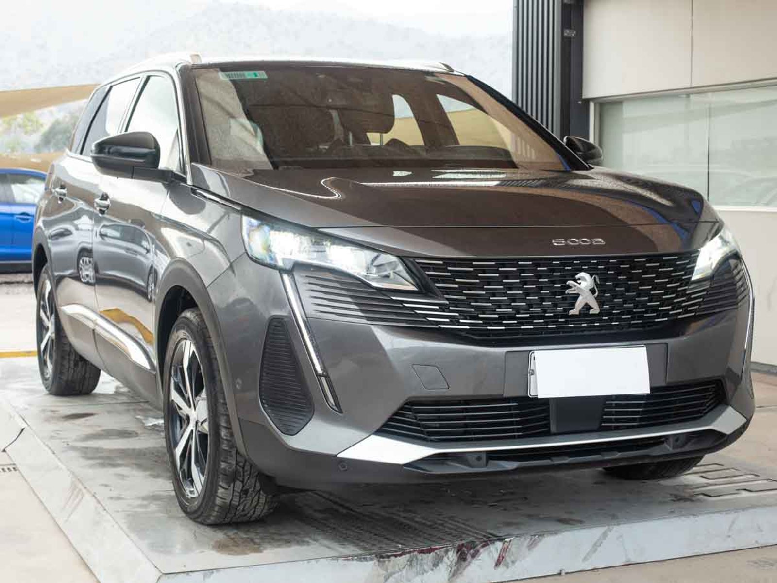 Peugeot 5008 ALLURE PACK BLUEHDI 130 EAT8 2024 - Foto 2 de 8