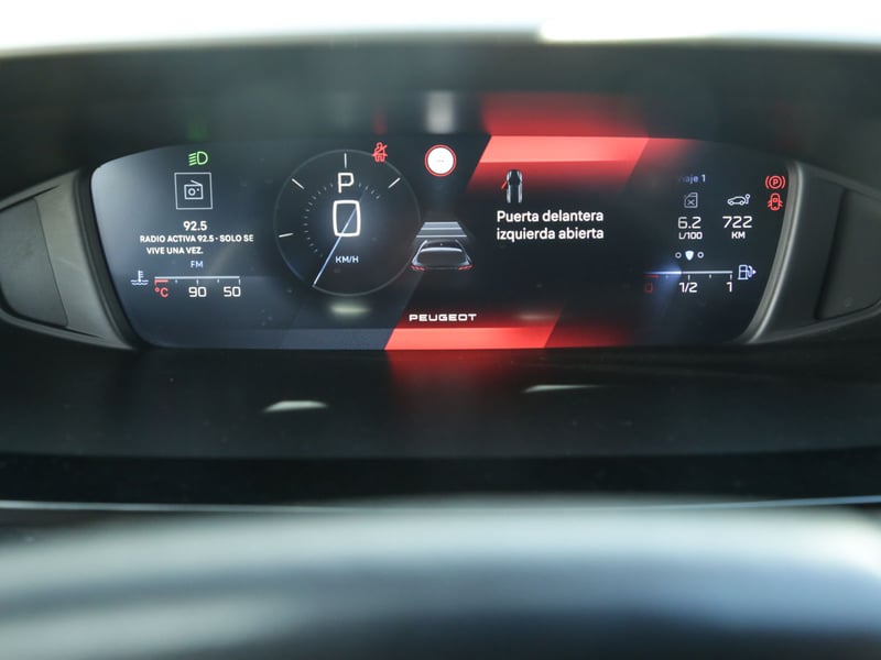 Peugeot 308 ALLURE BLUEHDI 1.5 AUT 2024 - Imagen 5 de 8