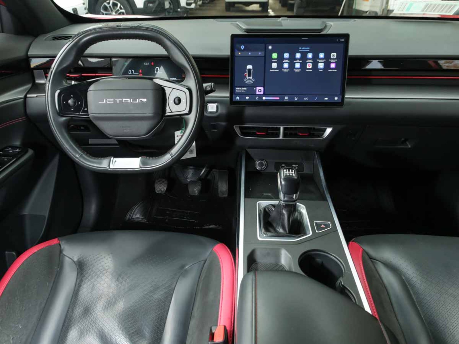 JETOUR DASHING 1.5L 6MT TURBO LUX FL 2024 - Imagen 12 de 20