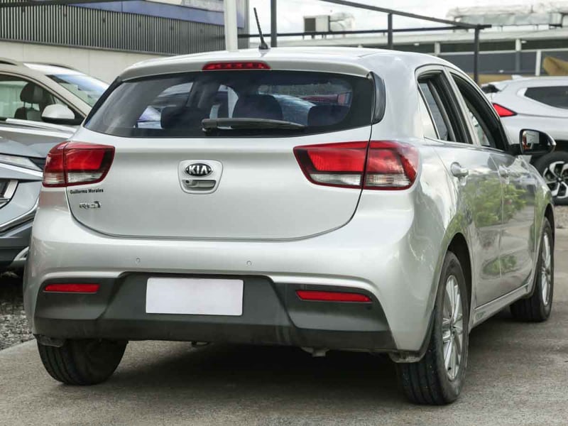 Kia RIO 5 EX 1.4 AUT 2017 - Imagen 4 de 8