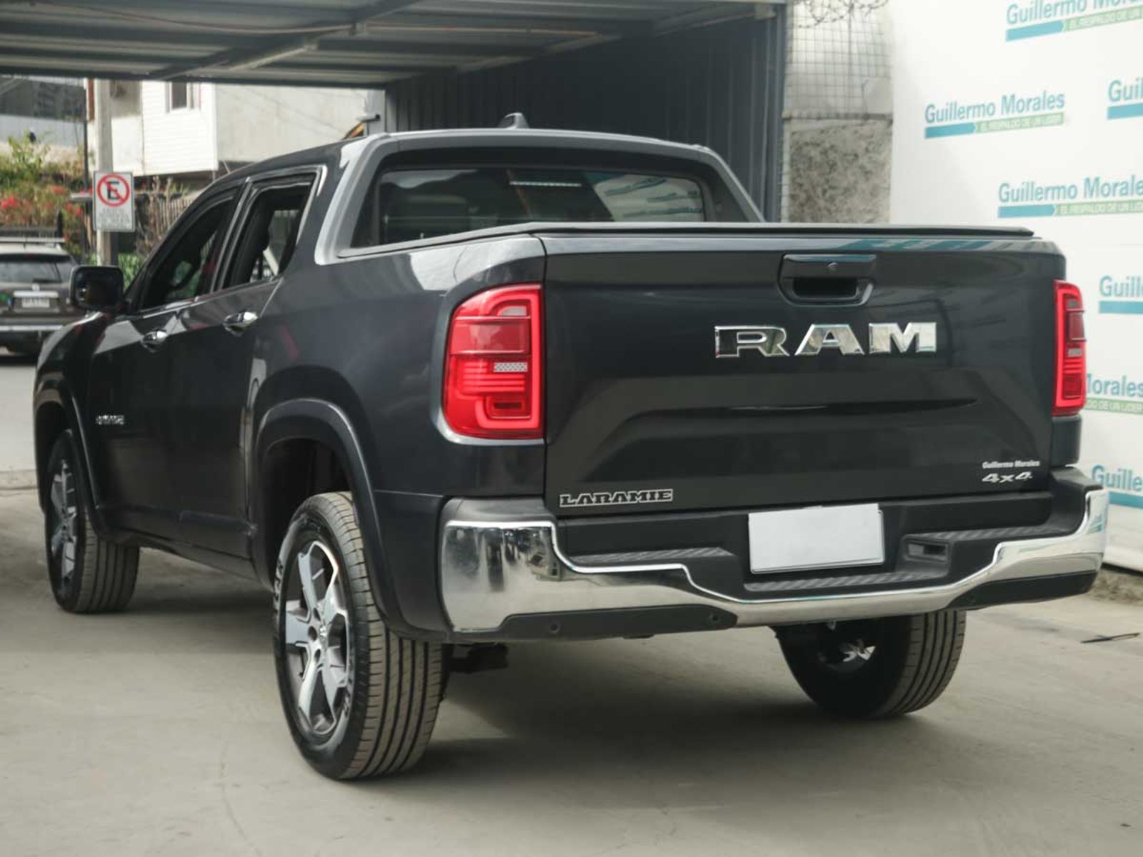 RAM RAMPAGE LARAMIE 2.2 DIESEL 200 HP 4X4 AT 2026 - Imagen 3 de 8