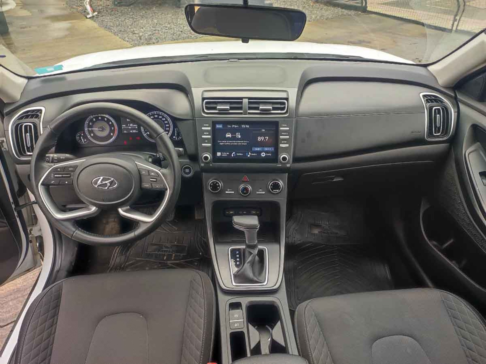 HYUNDAI Creta SU2i 1.5 CVT PLUS 2025 - Imagen 8 de 9