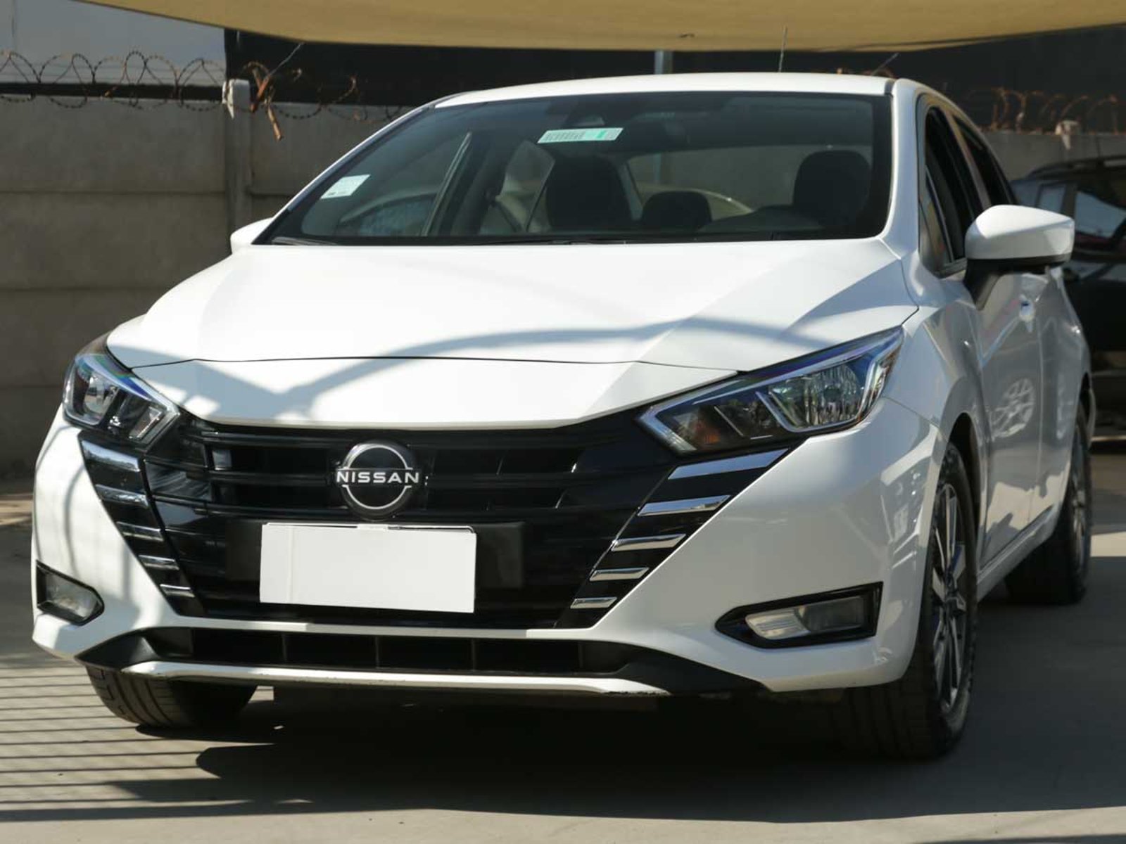 Nissan Versa 2024
