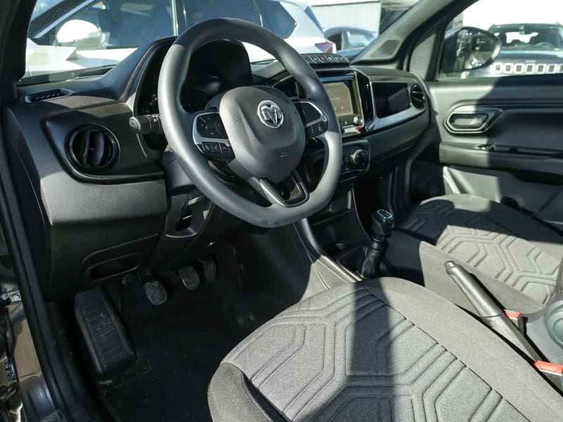 RAM 700 BIGHORN CREW CAB 1.3 MT 2026 - Imagen 6 de 8