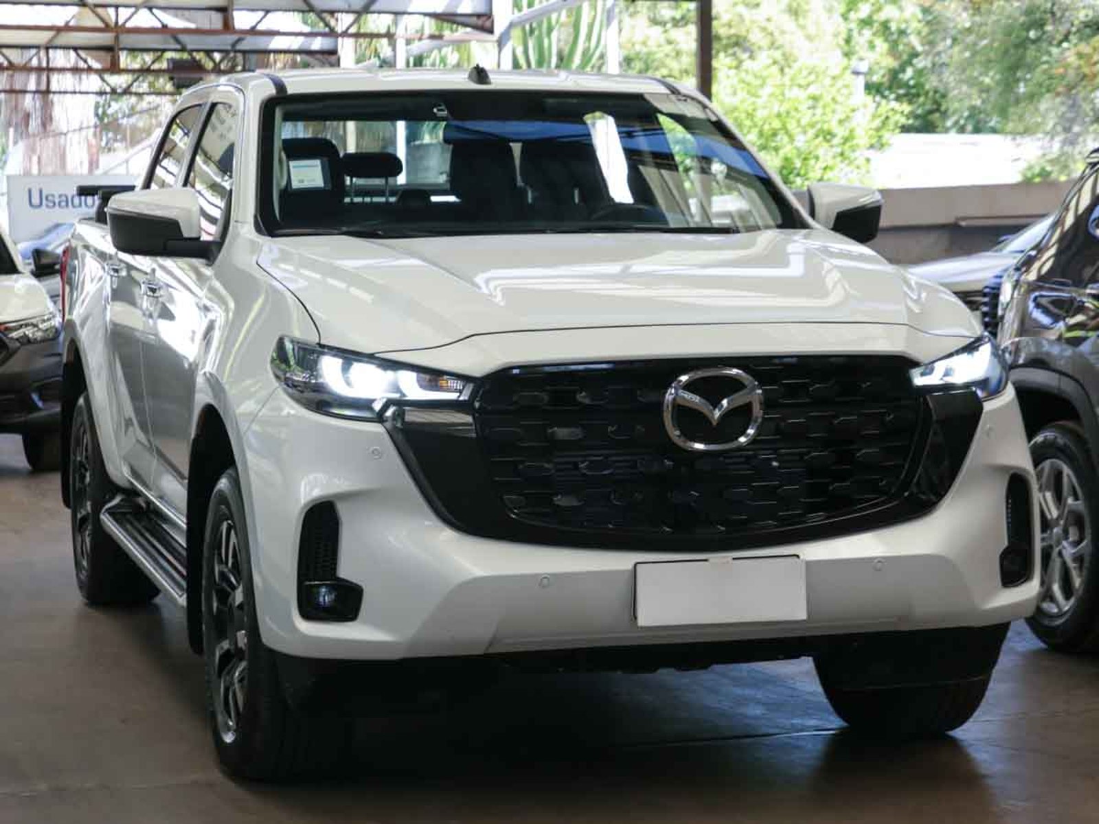Mazda BT50 D/C 4X4 3.2 AT 2025 - Foto 2 de 8