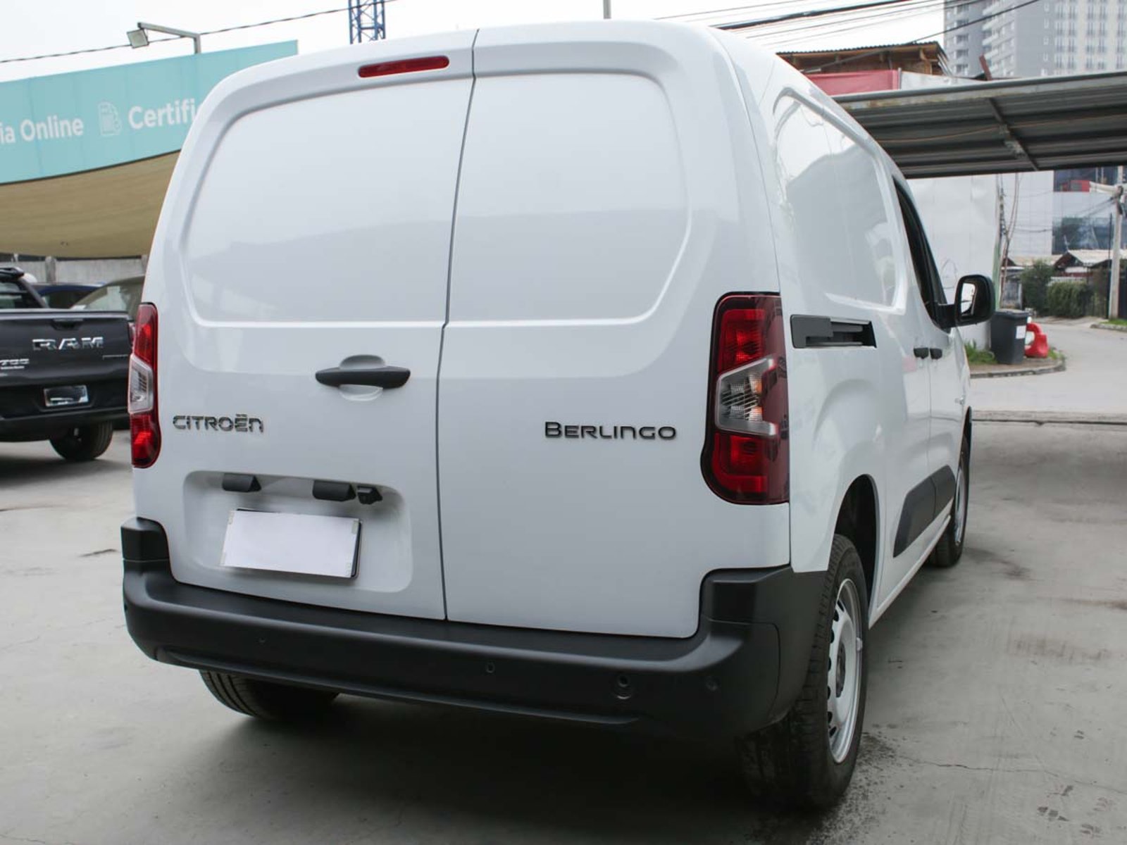Citroën BERLINGO MCA M DIESEL 100HP MT 2026 - Imagen 4 de 8