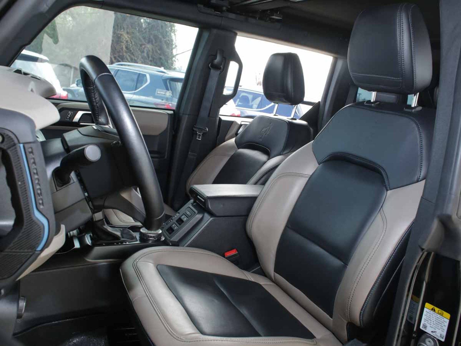 Ford BRONCO WILDTRAK 4X4 2.7 AUT 2025 - Imagen 7 de 8