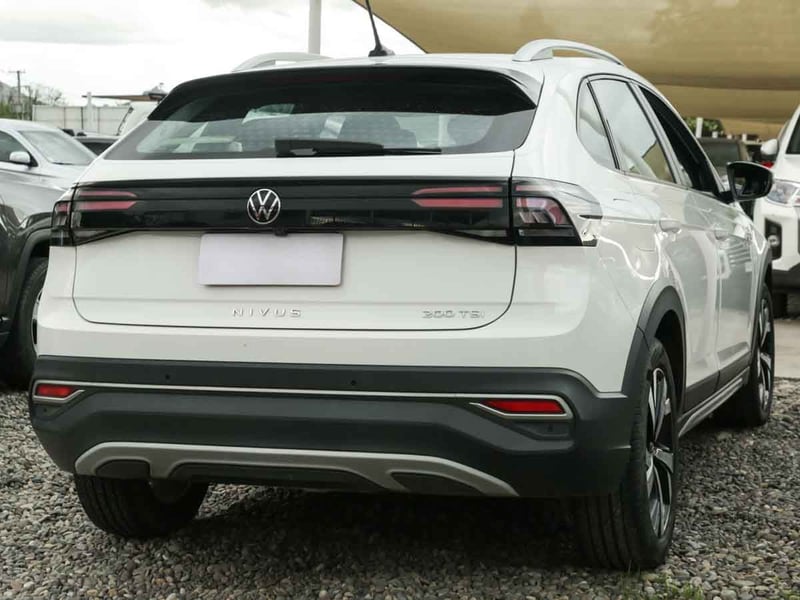 Volkswagen NIVUS TSI 1.0 AUT 2021 - Imagen 4 de 8