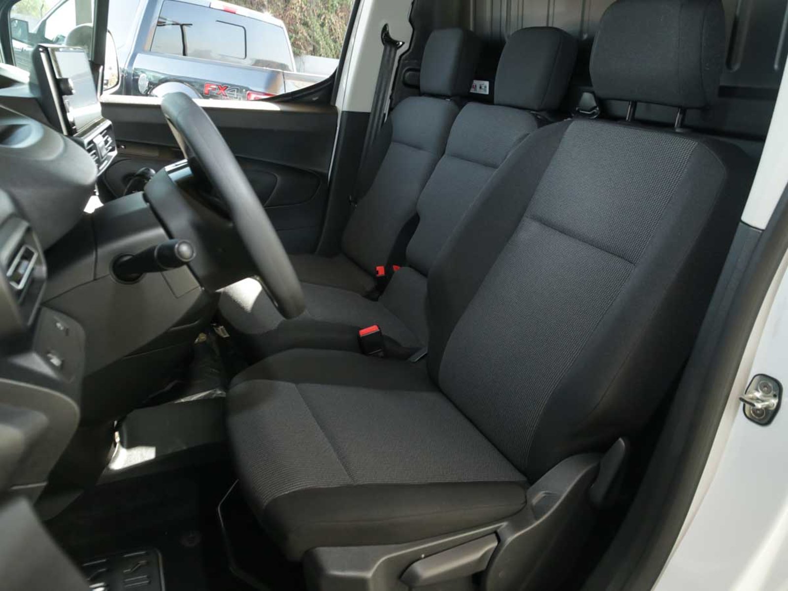 PEUGEOT PARTNER MCA L1 DIESEL 100HP MT 2026 - Imagen 10 de 13