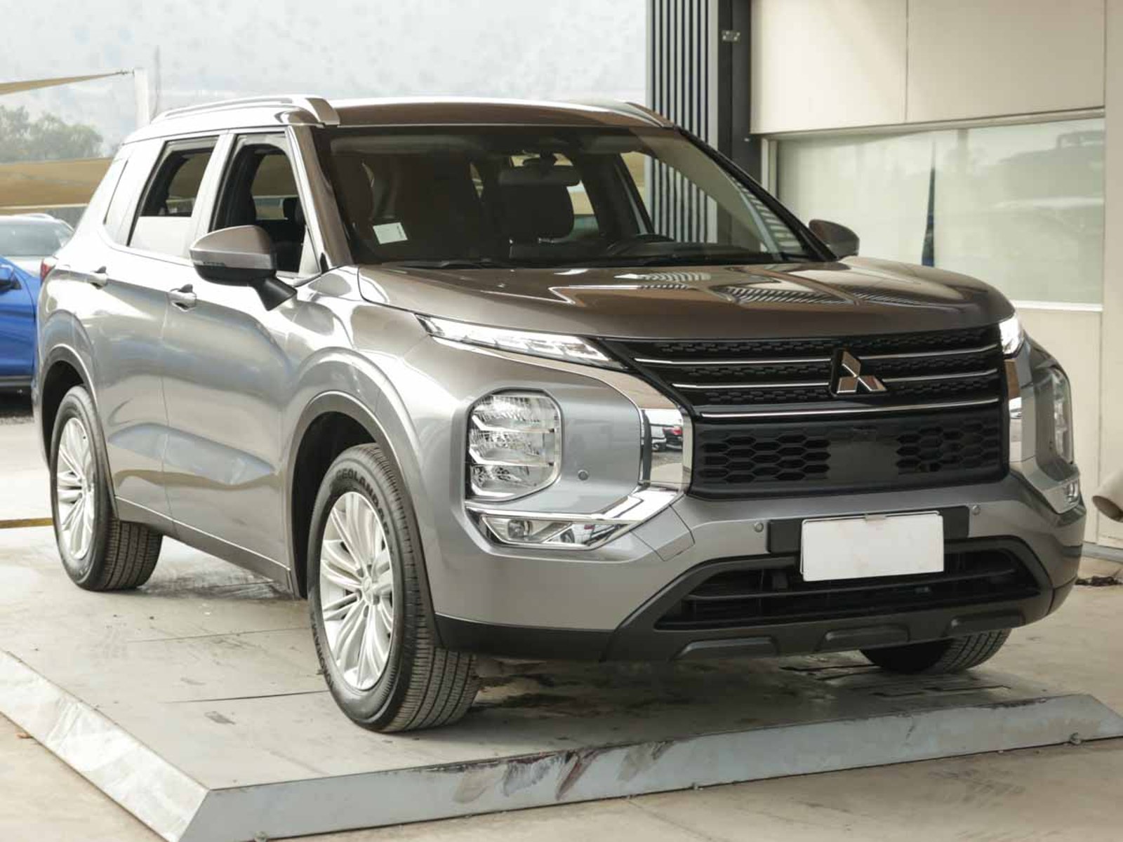 Mitsubishi N OUTLANDER GL 2.4 AUT 2023 - Foto 2 de 8