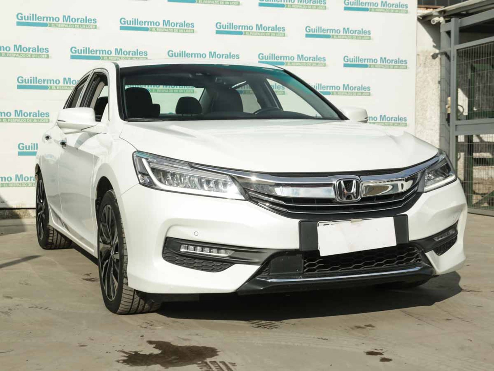 Honda NEW ACCORD 3.5 AUT 2018 - Foto 2 de 8