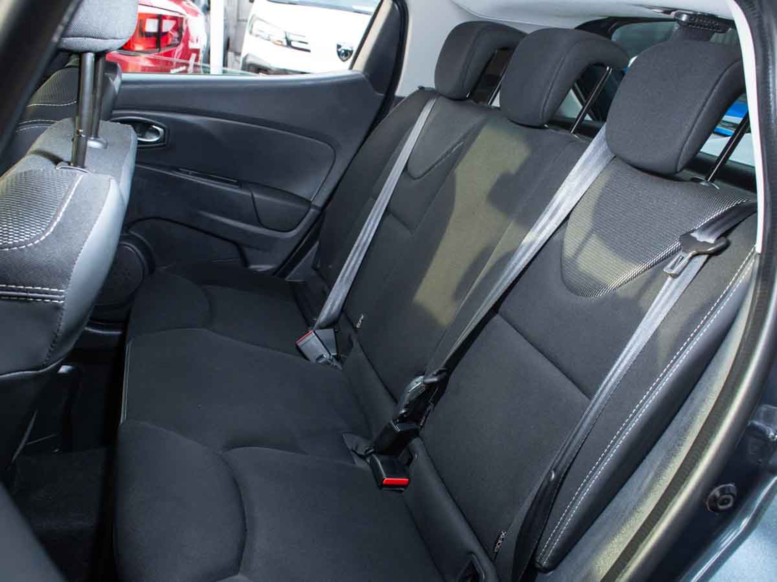 Renault CLIO IV HB 1.2 2020 - Imagen 8 de 8