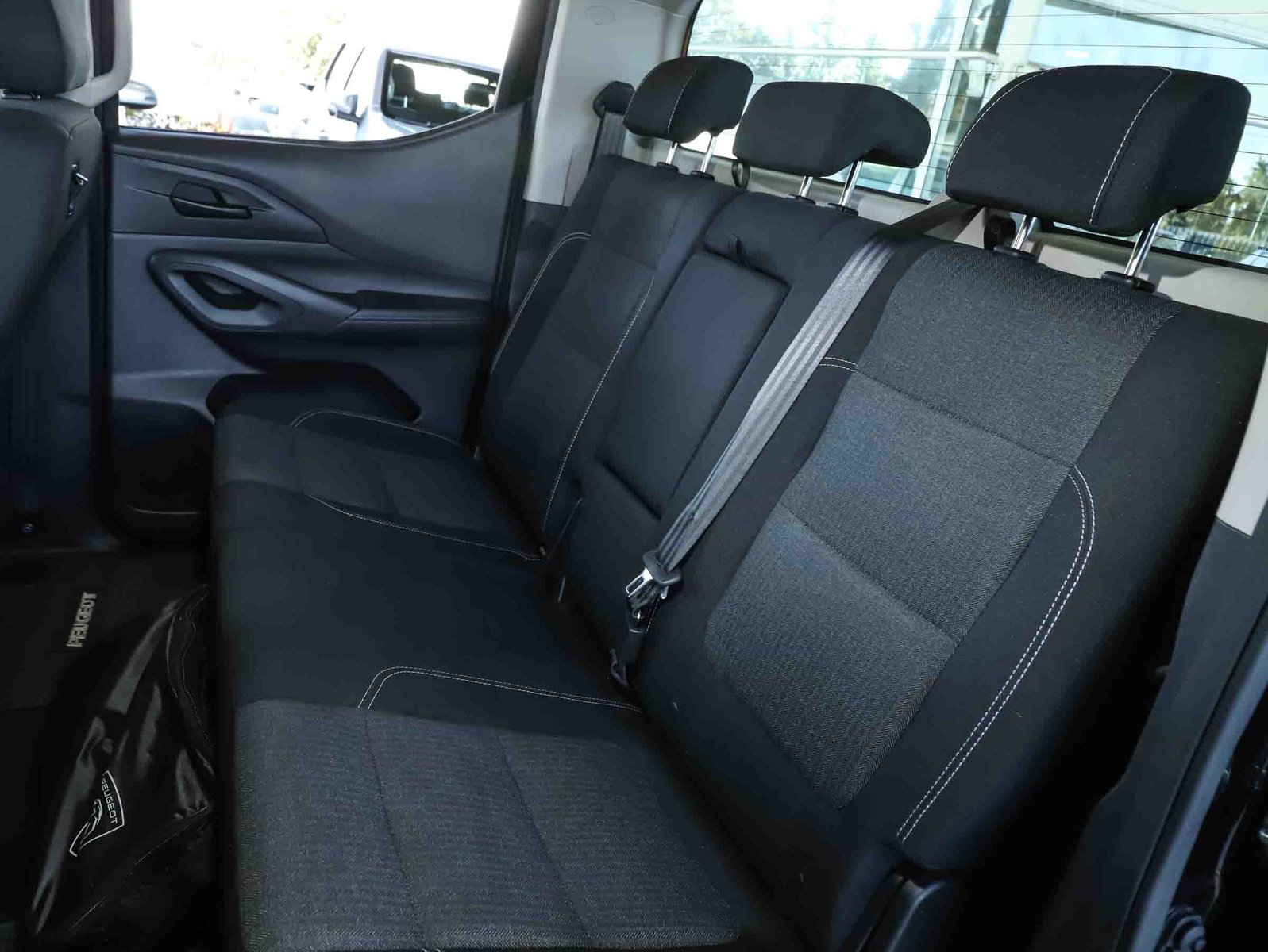 PEUGEOT LANDTREK BLUE HDI 180 4X4 2.2 2024 - Imagen 12 de 20