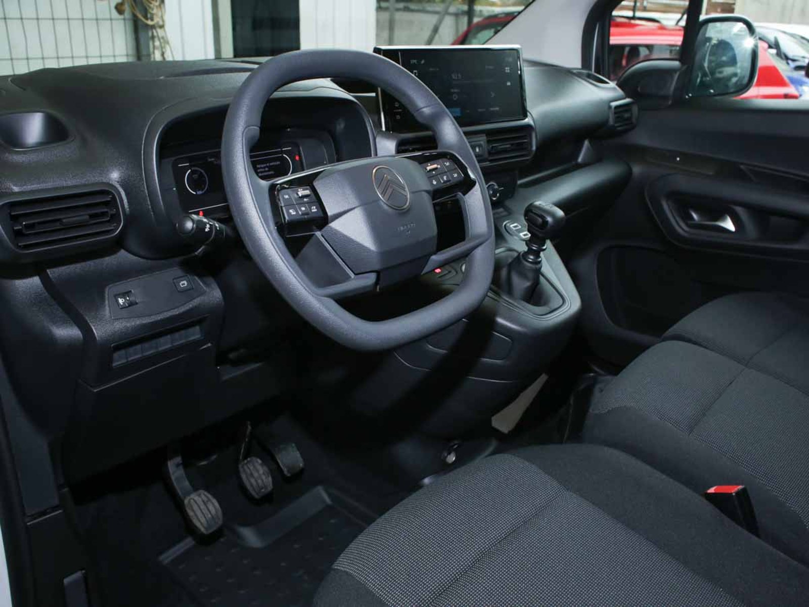 Citroën BERLINGO MCA M DIESEL 100HP MT 2026 - Imagen 6 de 8