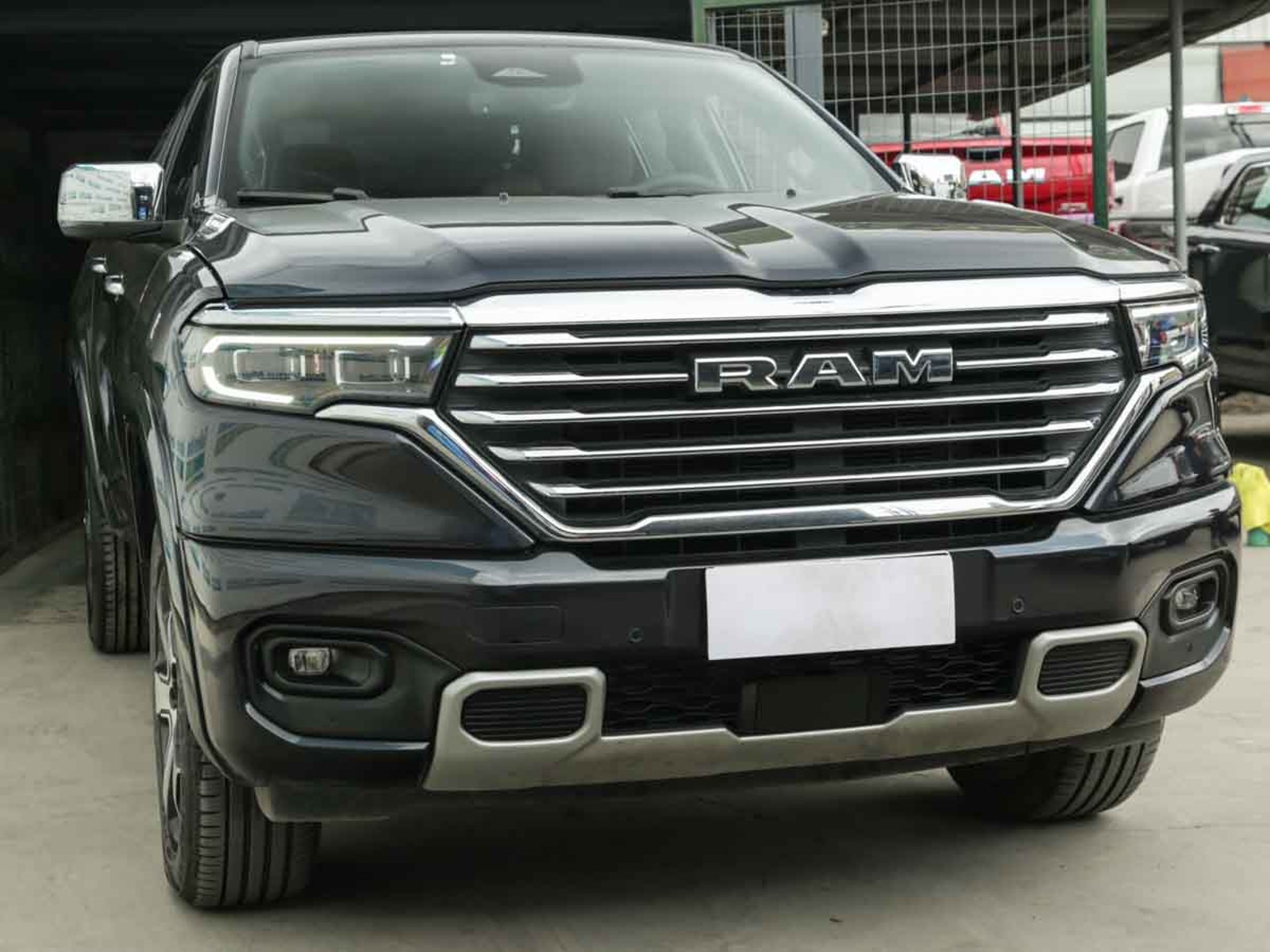 RAM RAMPAGE LARAMIE 2.0 DIESEL 170 HP 4X4 AT 2026 - Foto 2 de 8