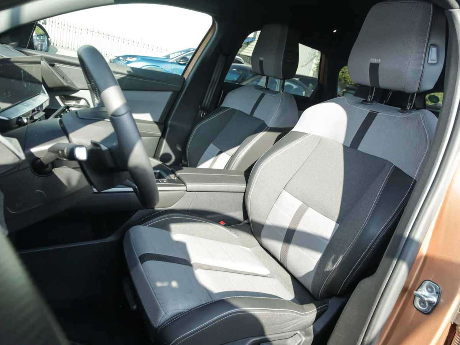 Opel NEW GRANDLAND GS HYBRID 136 AT 2025 - Imagen 20 de 20