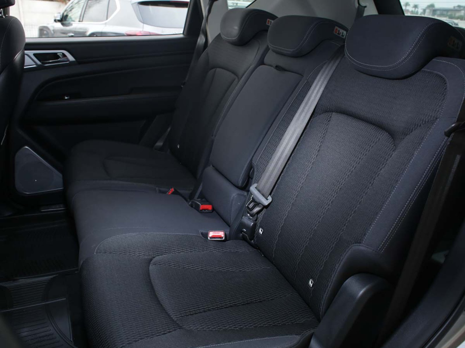 SsangYong NEW REXTON LX 2.0 T 6AT 2WD 6AB 2024 - Imagen 7 de 8