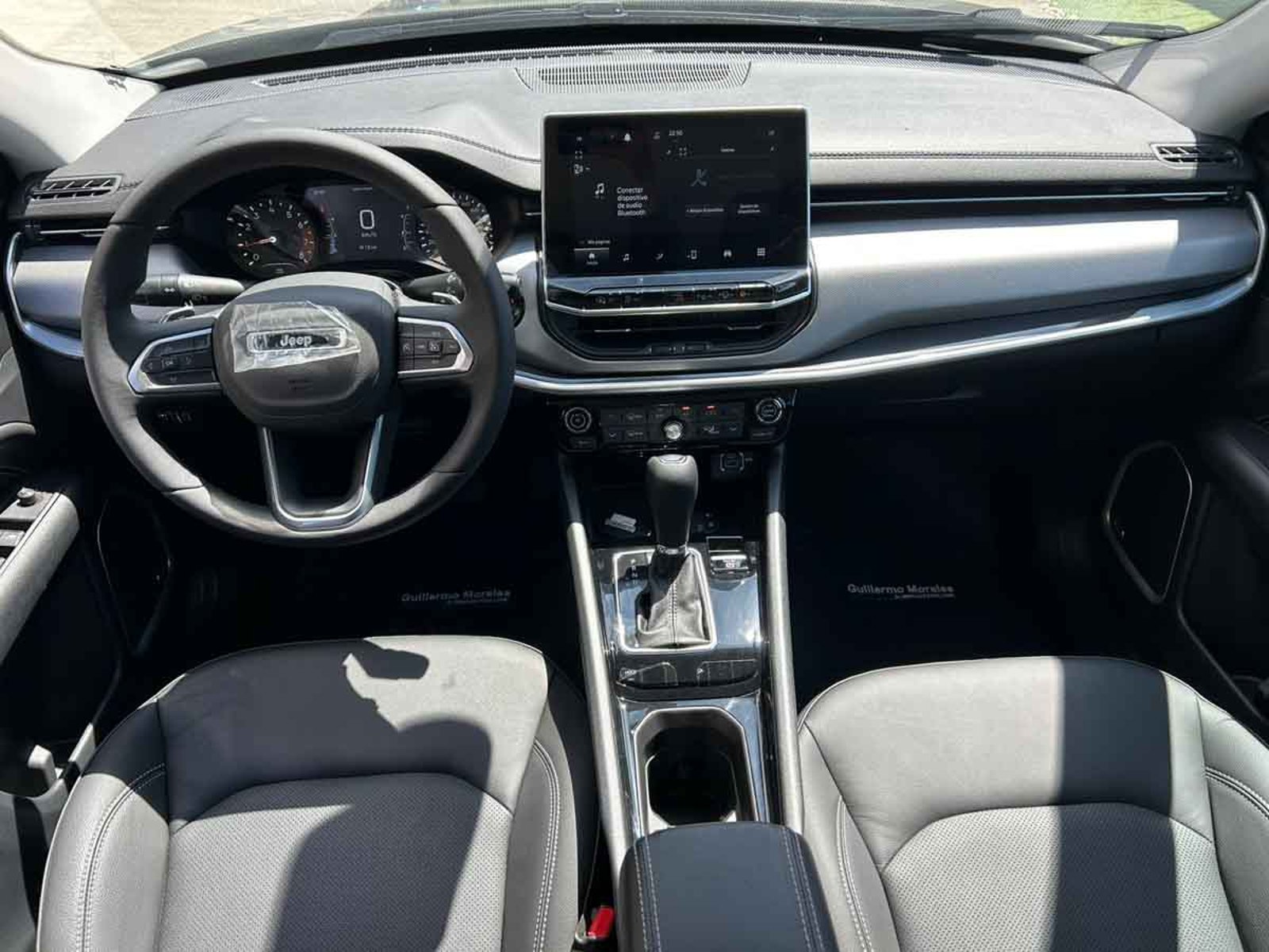 Jeep COMPASS LONGITUDE 4X2 1.3 AUT 2026 - Imagen 12 de 20