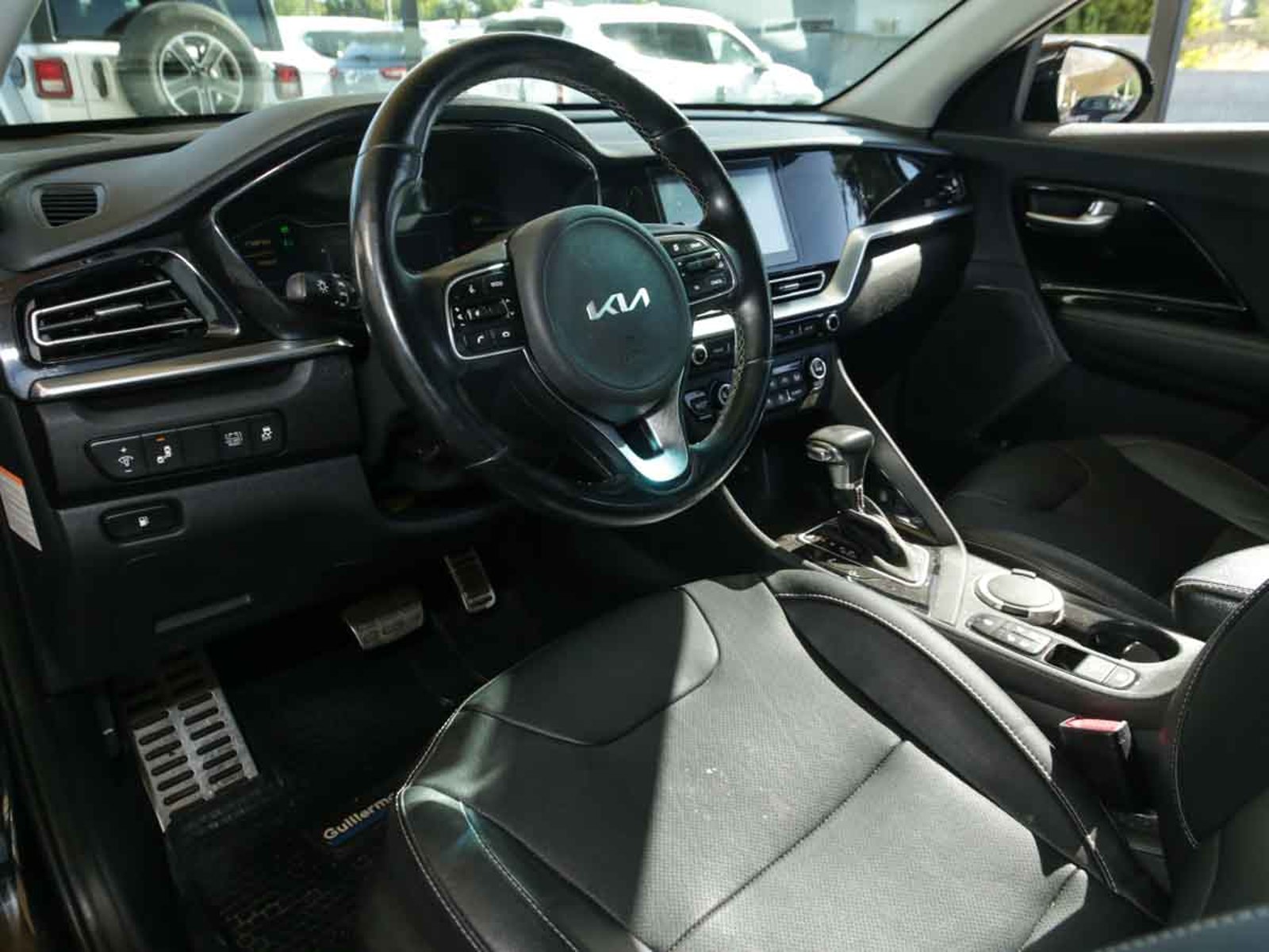 Kia NIRO 1.6 AT 2022 - Imagen 6 de 8