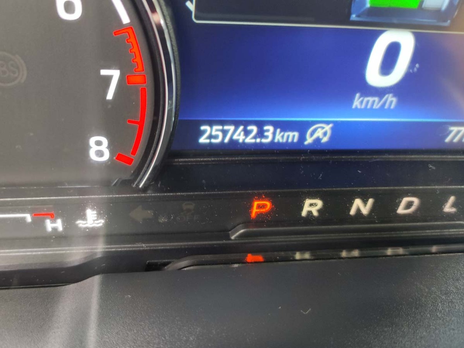 Ford MAVERICK LARIAT 4X4 2.0 AUT 2024 - Foto 5 de 8