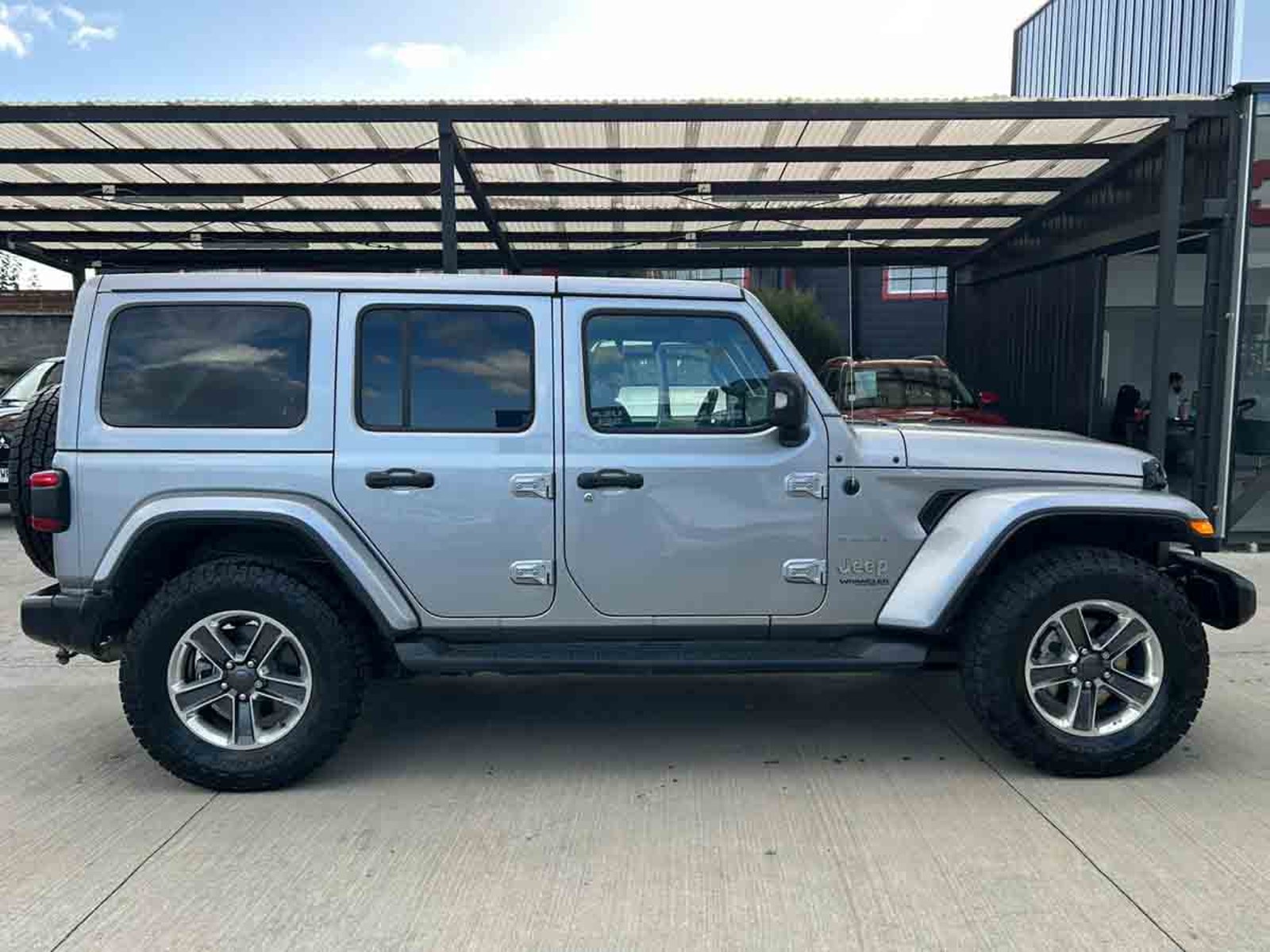 JEEP WRANGLER SAHARA LTD 3.6 AUT 2019 - Imagen 16 de 16