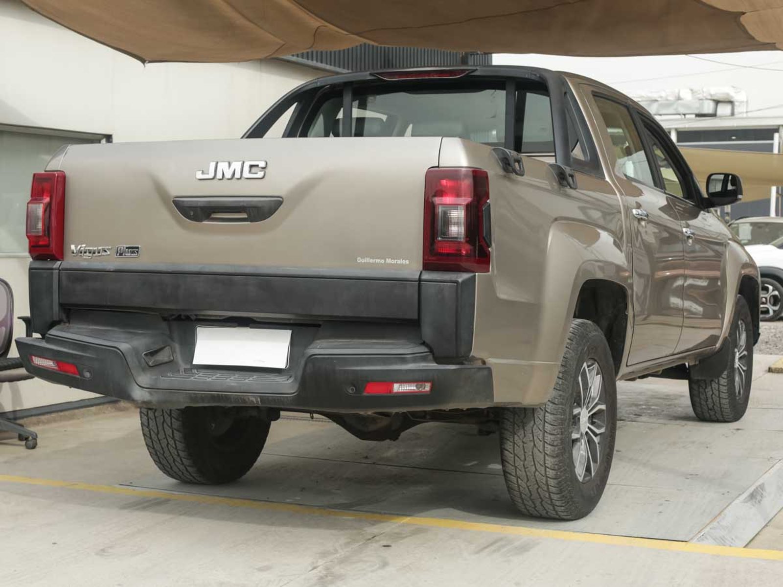 JMC VIGUS 2.4 PLUS DIESEL 2023 - Foto 4 de 8