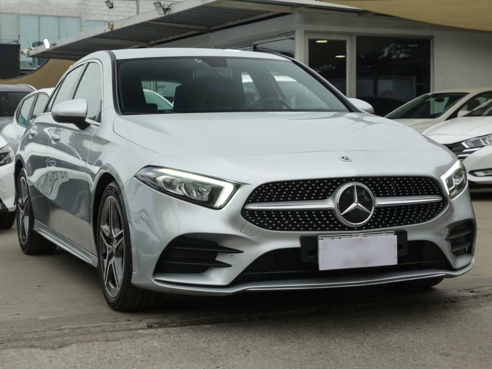 MERCEDES BENZ A 200 2022 - Imagen 3 de 14