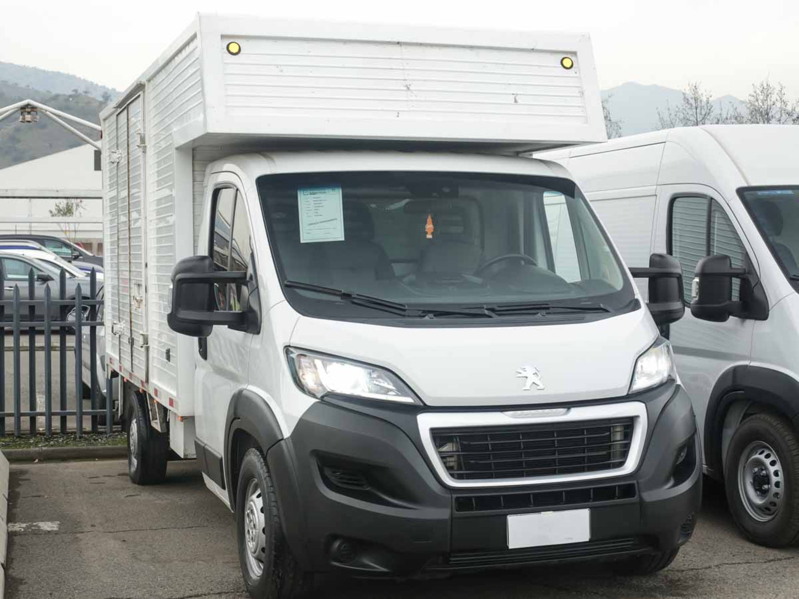 Peugeot BOXER HDI L3 2.0 2023 - Foto 2 de 8