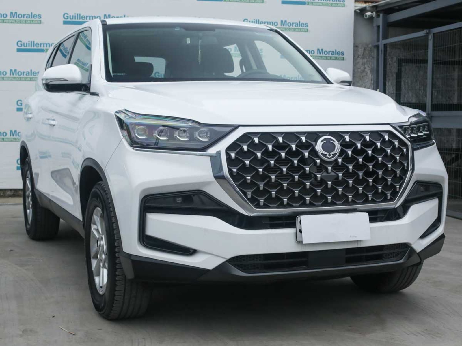 SsangYong NEW REXTON 2.0 AT 4X2 STD 2023 - Foto 2 de 8
