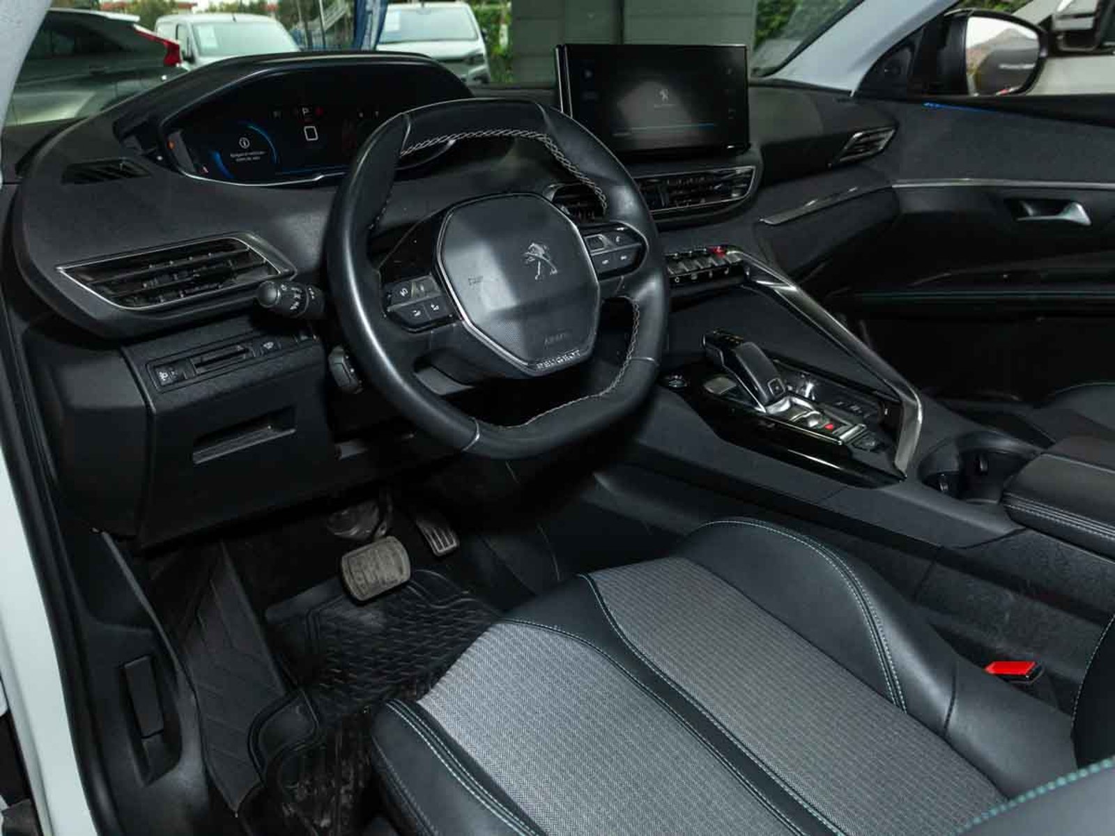 PEUGEOT 5008 ALLURE PACK BLUEHDI 130 EAT8 2023 - Imagen 8 de 14