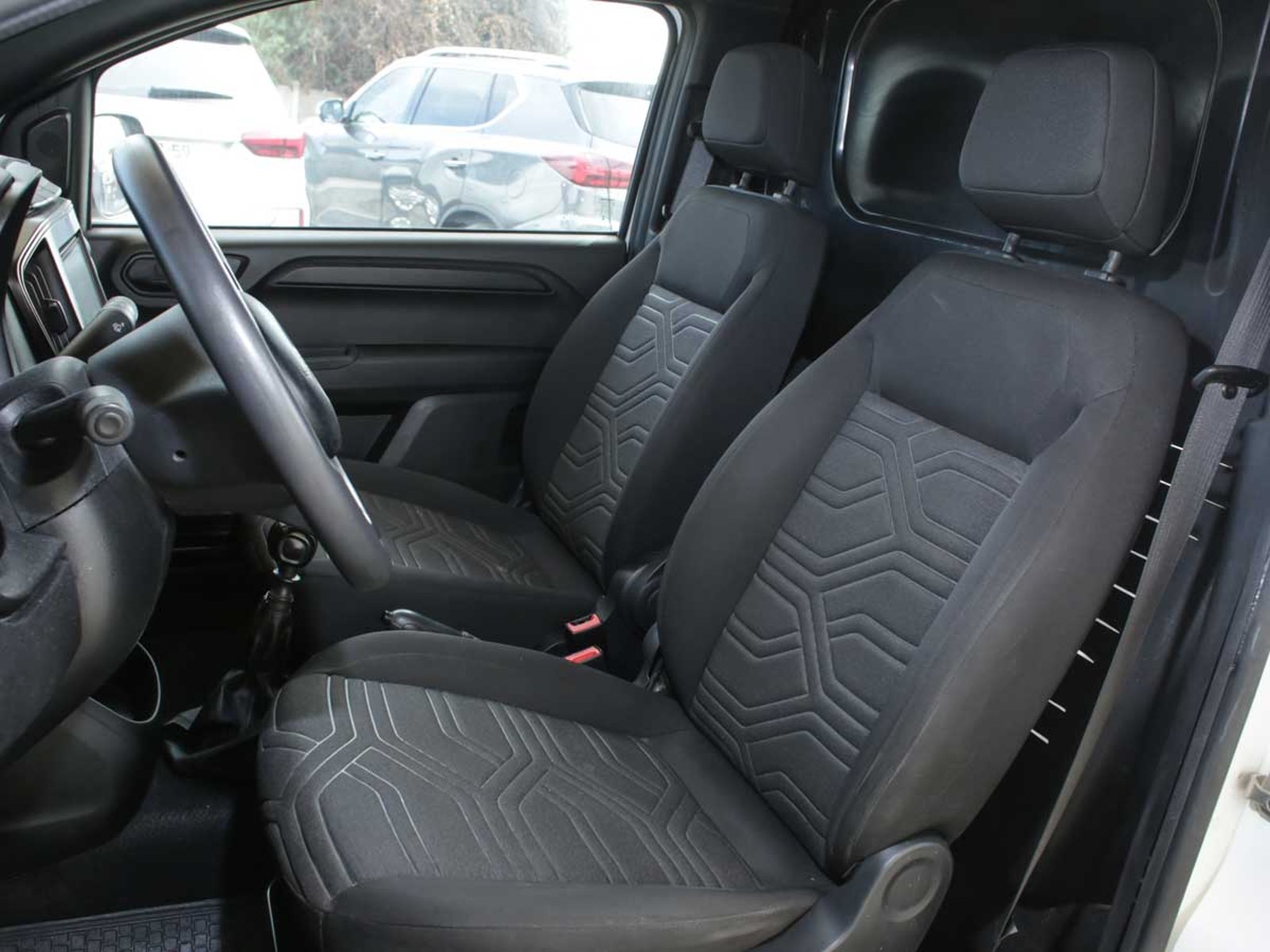RAM V700 RAPID 1.4L ST AA (3,1mts3) 2023 - Imagen 7 de 8