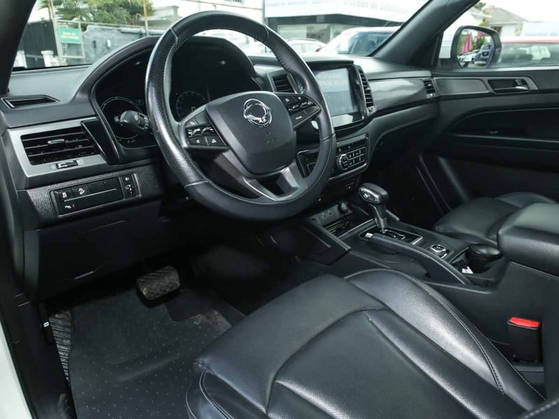 SsangYong GRAND MUSSO LIMITED PLUS 2.2TD 6AT 4WD 2023 - Imagen 6 de 8