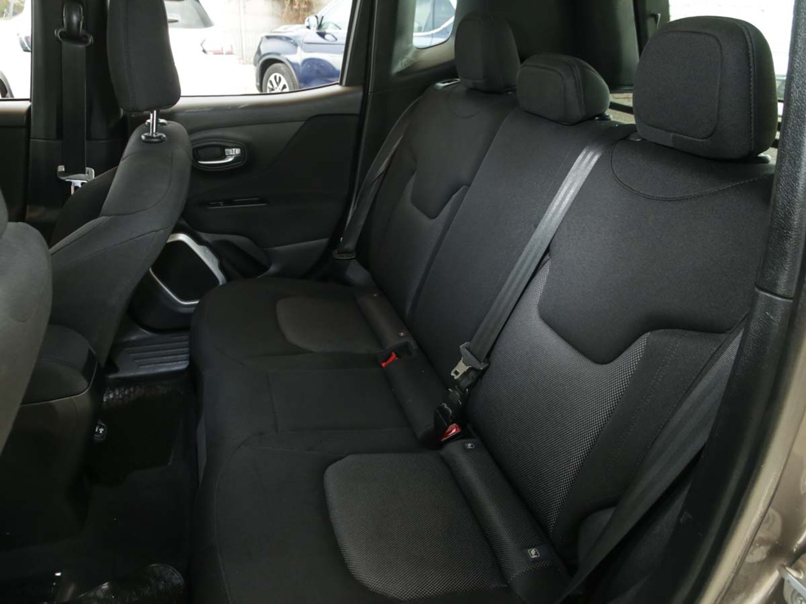 Jeep RENEGADE SPORT 4X2 LX  MT 2019 - Imagen 8 de 8