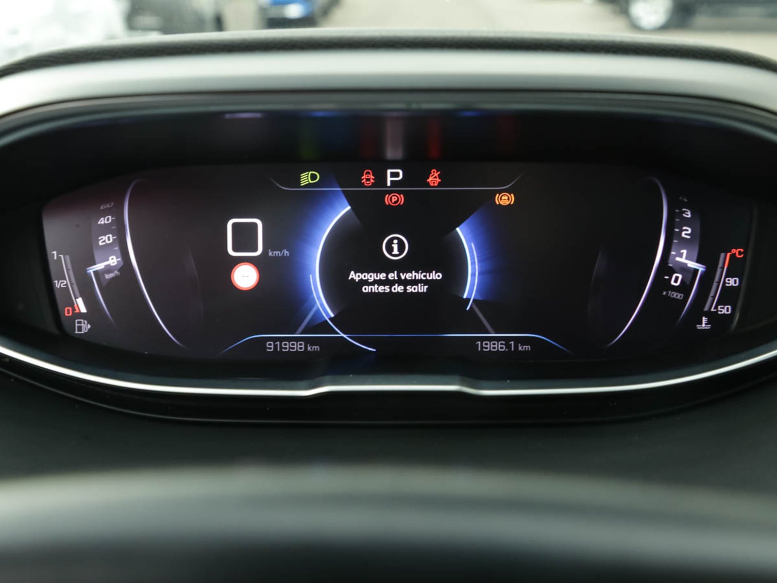 Peugeot 3008 GT Black Pack BlueHDi 130 EAT8 2024 - Foto 5 de 8