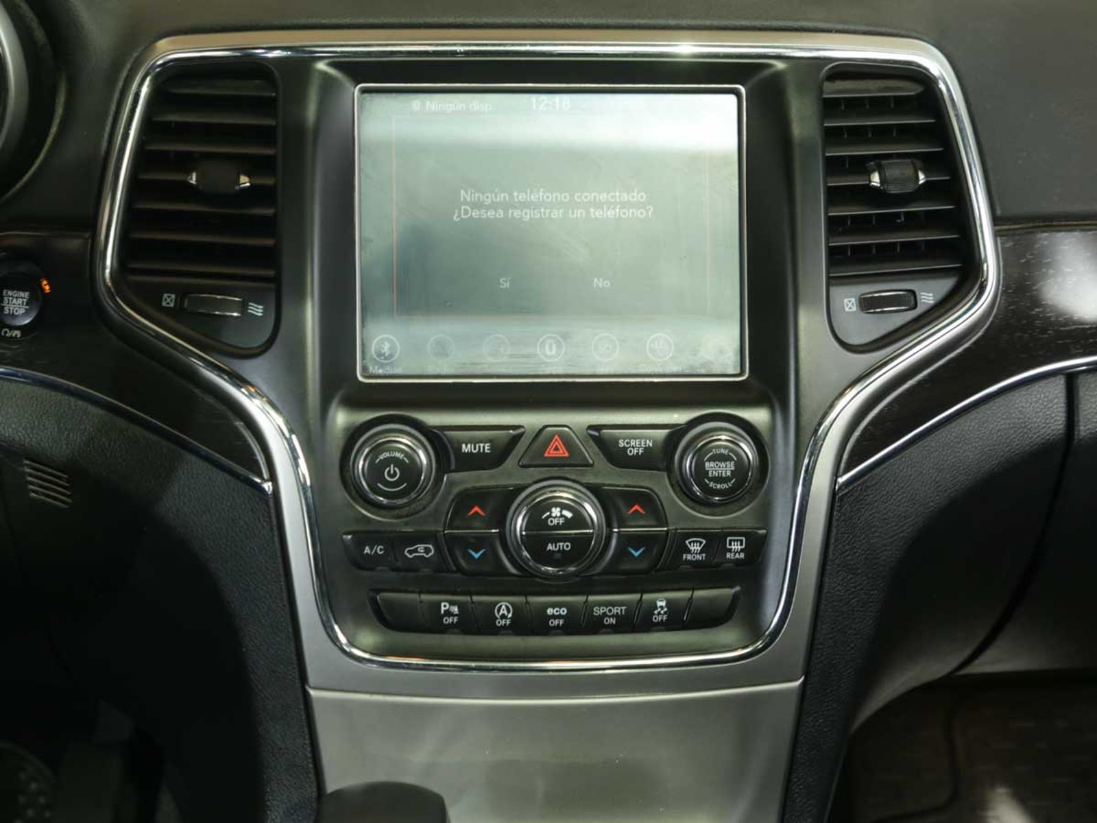 JEEP GRAND CHEROKEE 3.6 LIMITED 4WD AUTO 2018 - Imagen 13 de 14