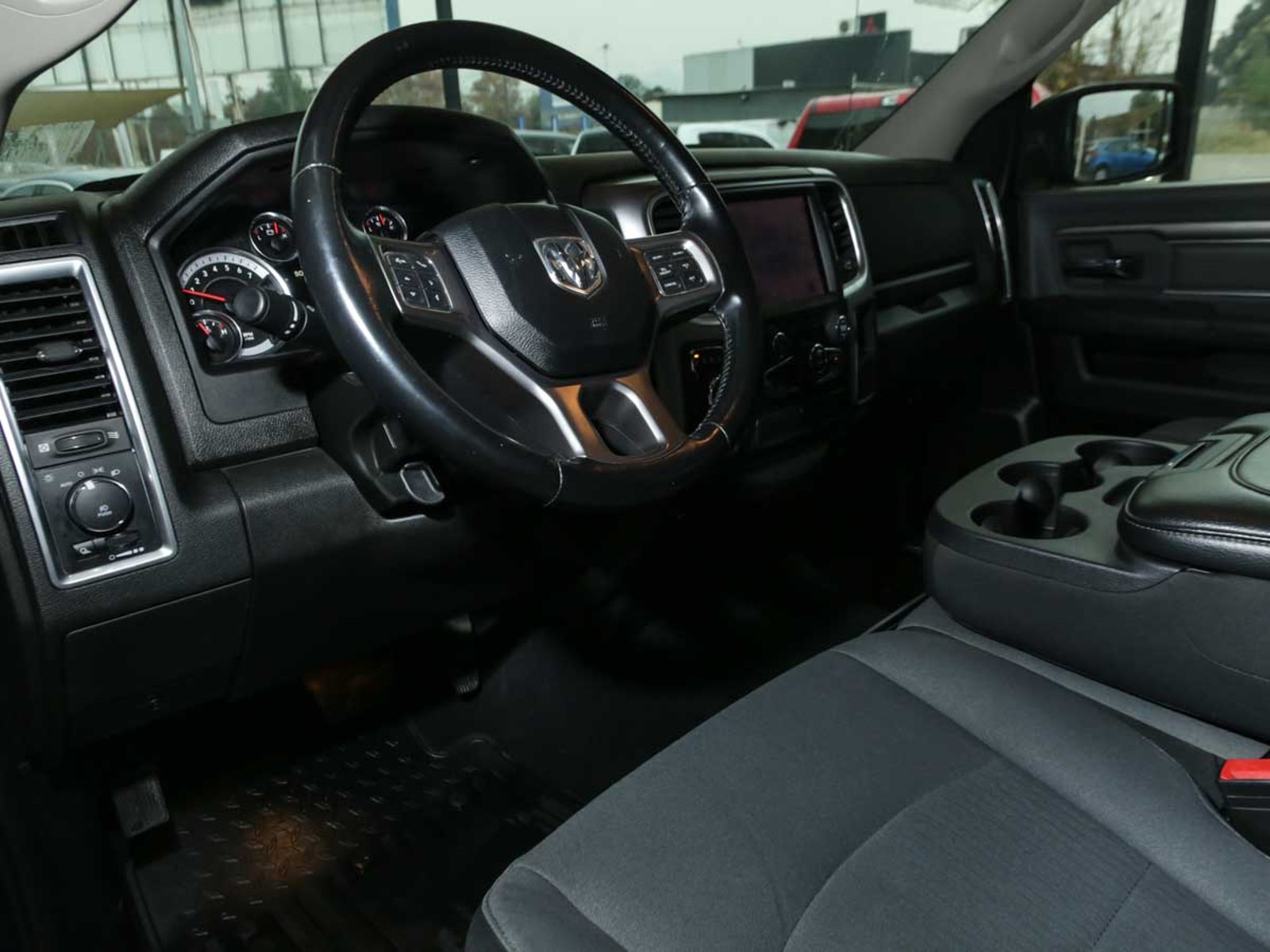 RAM 1500 4X4 3.6 AUT 2022 - Imagen 6 de 8