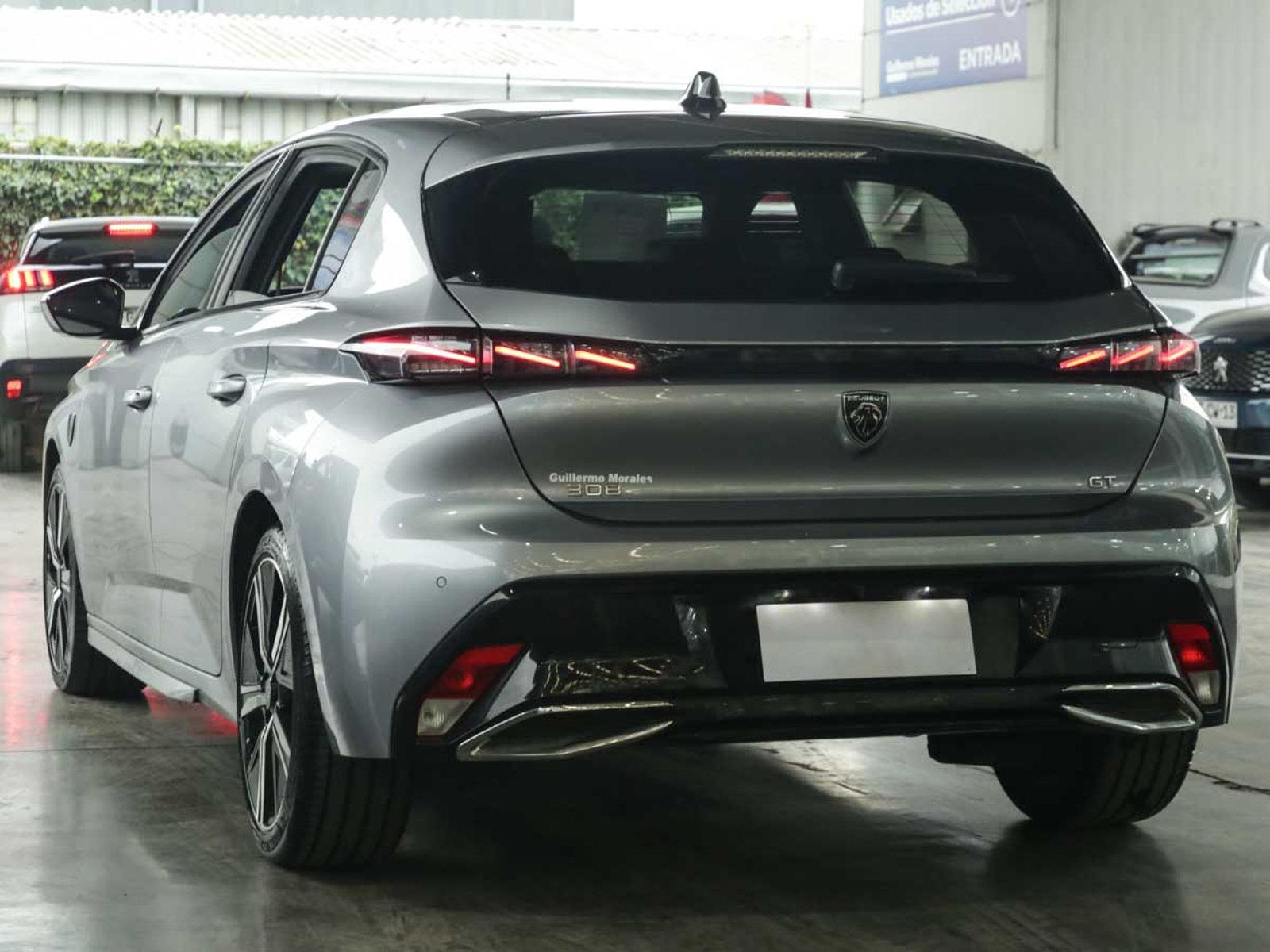 Peugeot 308 GT PURETECH 130 EAT8 2023 - Foto 3 de 8