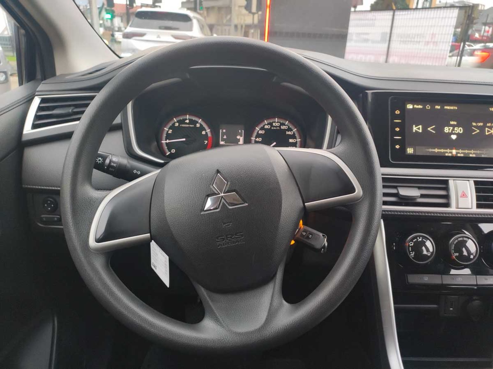 Mitsubishi XPANDER MT GL 2024 - Imagen 8 de 8