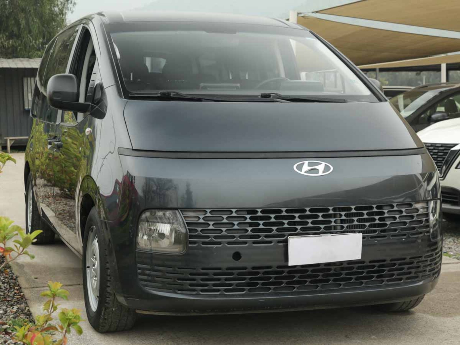 Hyundai STARIA US4 CRDI 2.2 2022 - Foto 2 de 8
