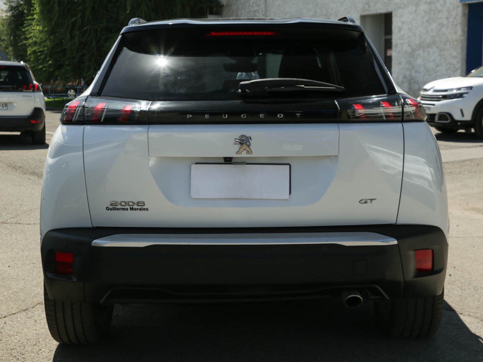 PEUGEOT 2008 GT BLUEHDI 130 EAT8 2023 - Foto 5 de 14