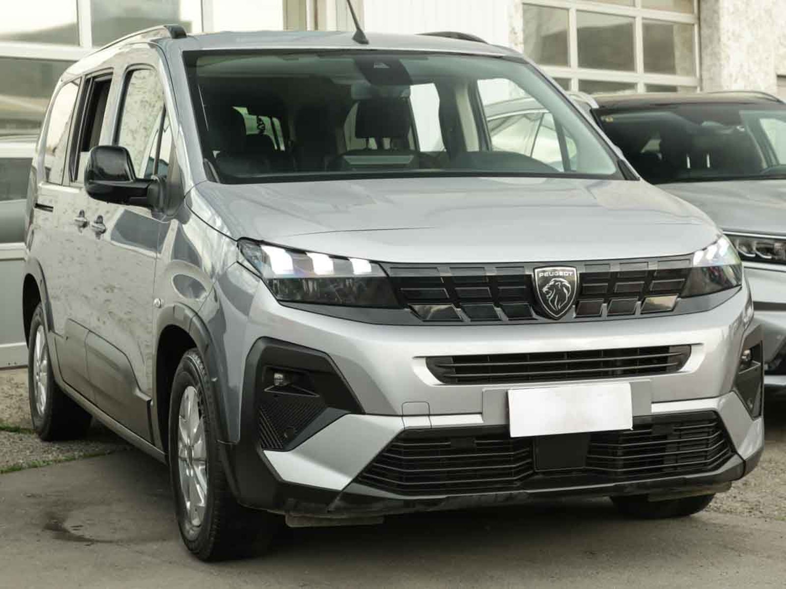 Peugeot RIFTER ALLURE 1.5 2025 - Foto 2 de 9